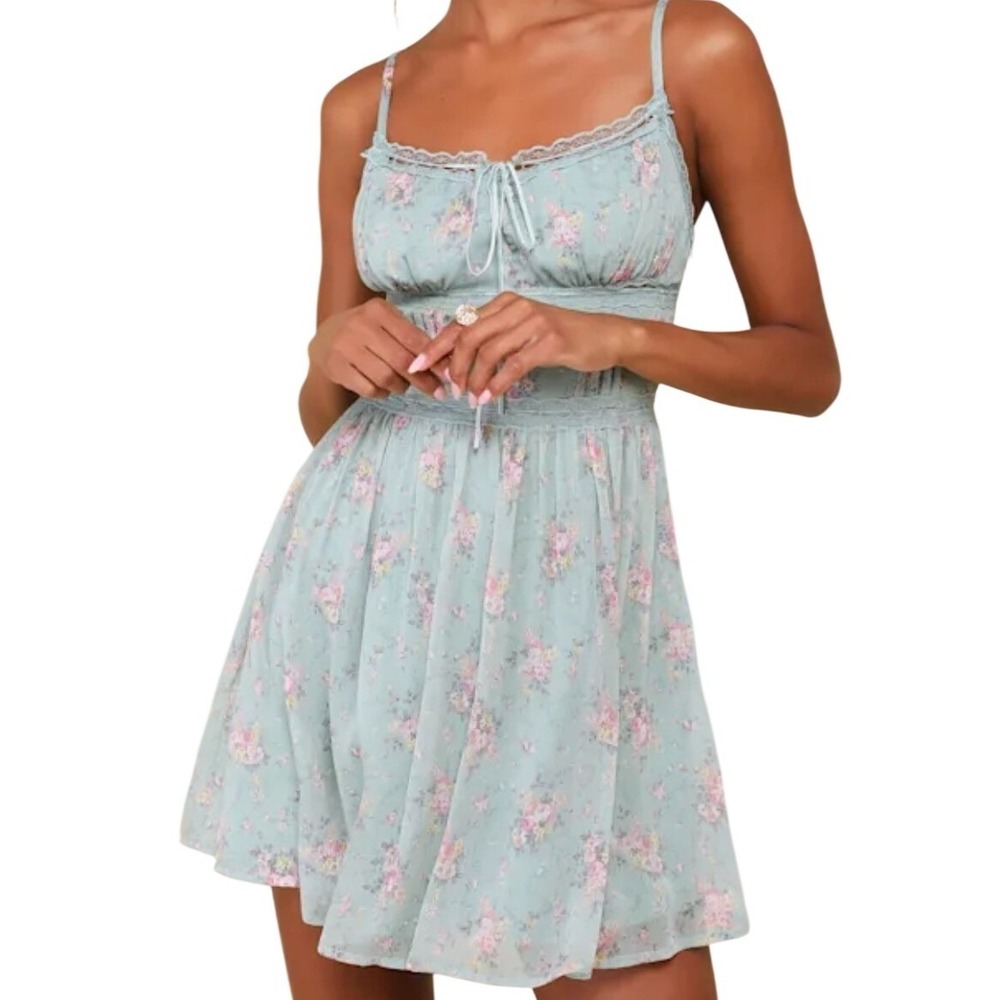 NWT Lulus Flirty Dreamer Sage Floral Bustier Lace Ribbon Mini Dress M Feminine